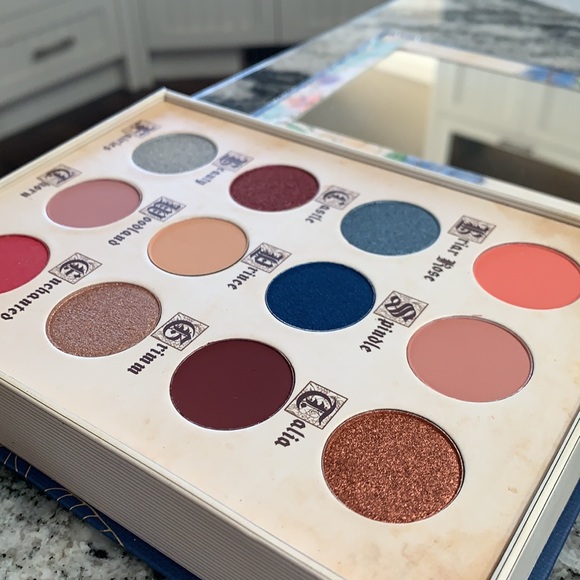 STORYBOOK COSMETICS Brand New Little Briar Rose Eyeshadow Palette - Picture 3 of 7
